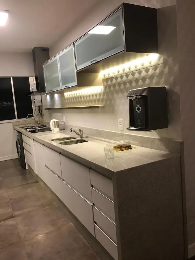 Apartamento Frente Mar Balneário Camboriú