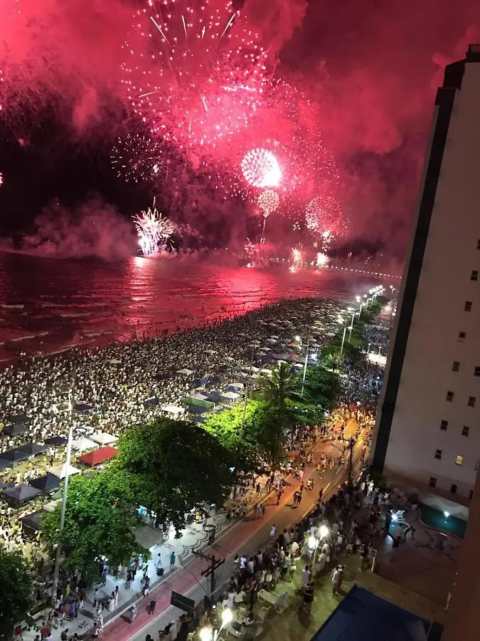 Apartamento Frente Mar Balneário Camboriú